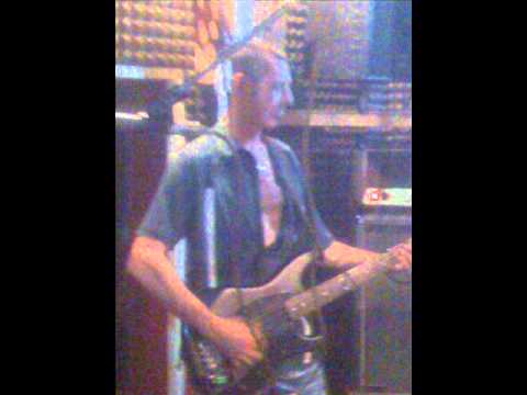 DNA - KNUT REUNION FLOWERS