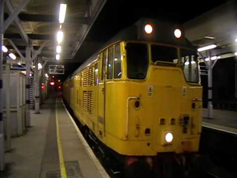 Network Rail 31233 + 31602 At Seveonoaks, Working the Structure Guaging Train