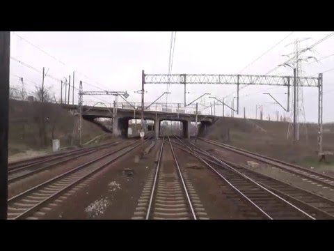 Odcinek Warszawa Wschodnia - Pilawa z tyłu pociągu TLK Staszic