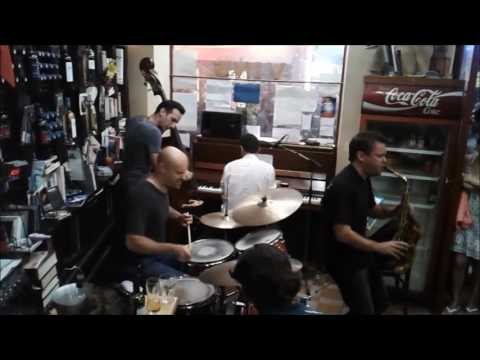 Thomas Galliano and Baptiste Herbin solo at Cave Romagnan