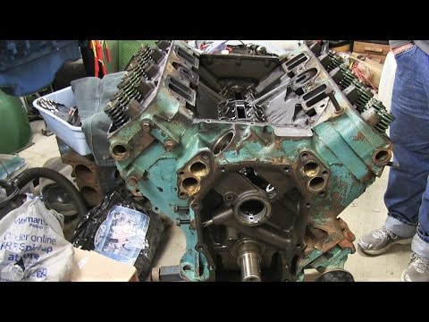 Mopar 440 Engine Build Part 3 - Remove Valve Covers, Lifters, Cam, and More
