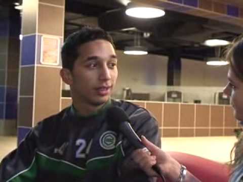 OOG Sport - De knuffel van Dorien: Tom Hiariej