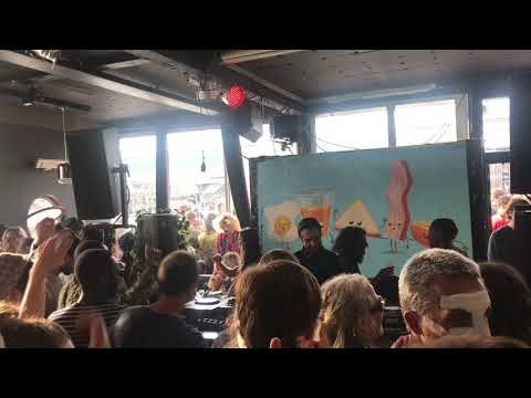 Francesco Del Garda @ Breakfast Club / Café Barge