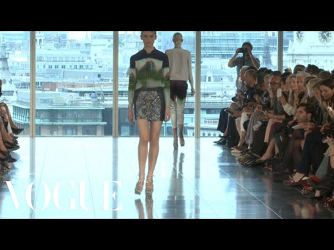 Matthew Williamson Ready to Wear Spring 2013 Vogue Fashion Week Runway Show