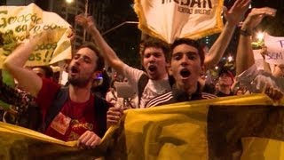 Rio: protestos começam em paz e terminam em invasão da Alerj