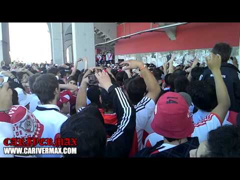 "PREVIA SUPERCLASICO 2013 LOS BORRACHOS DEL TABLON - RIVER PLATE - POR MAXI O." Barra: Los Borrachos del Tablón • Club: River Plate