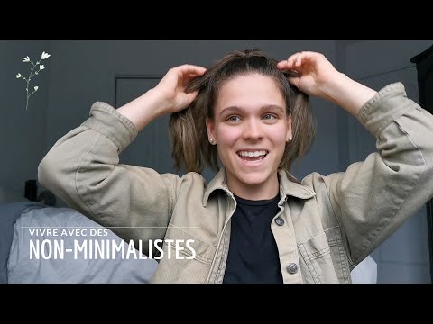 LIVING WITH NON-MINIMALISTS