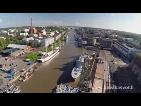 NORTHERN COASTS 2014. Turun Aurajoessa kymmeniä sota-aluksia