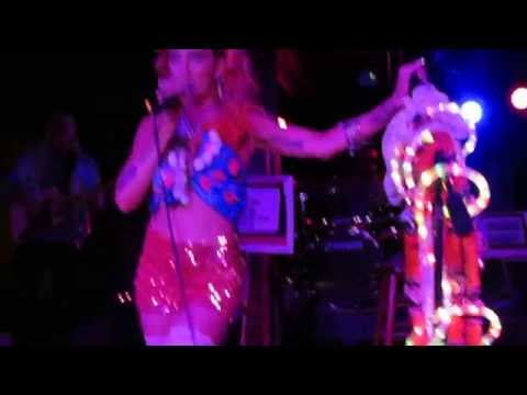Neon Hitch performing Some Like It Hot- Yard Sale Tour- Atlanta, GA