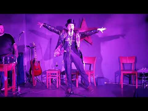 Alfred Ladylike - Wizards Rule (open mic performance)