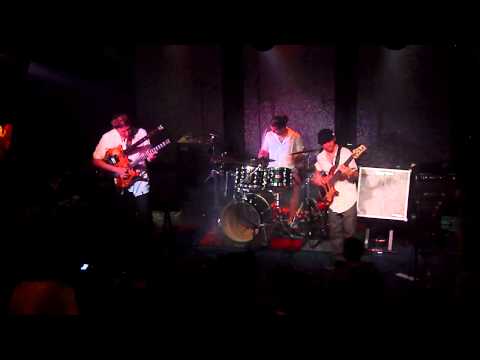 Consider the Source 2013-07-06 The Hot Spot - Paranoid Android (Radiohead cover)