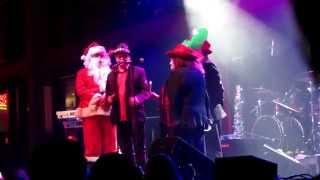 Micky&#39;s  Monkees Christmas Show  &quot;Riu Chiu&quot;