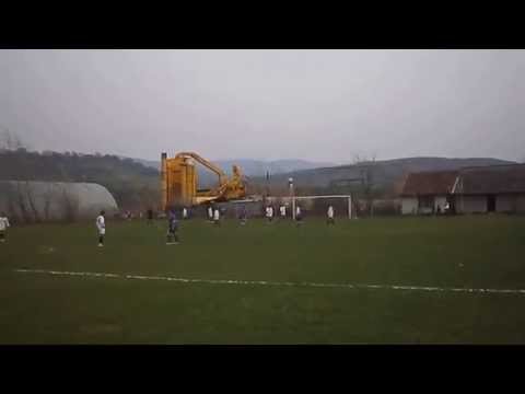 FORESTA ARMENIS - SEMENICUL VALIUG 1 - 2, IN ,,CUPA ROMANIEI'' , 2.4.2014,part.13 , gol Ion Matei