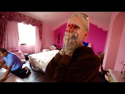 Saying Goodbye To Our Pink House Forever ?