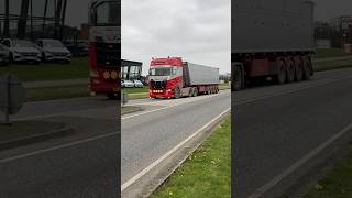 Download lagu Scania V8 heavy tipper 4 axle trailer mp3