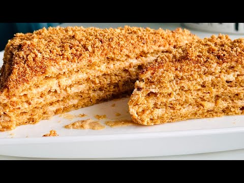 I dream of this cake at night because I always want it! No sugar, no flour