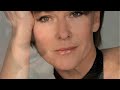 Bluebird  HELEN REDDY