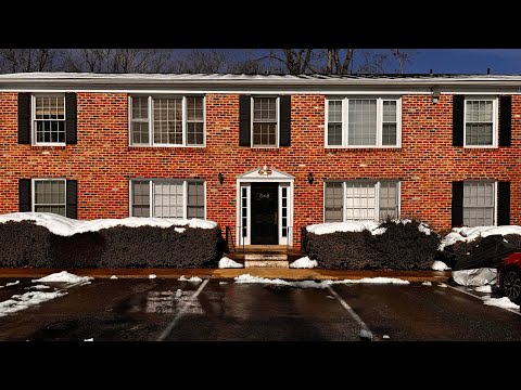 Don't miss this 2nd floor one level condo, located close to the shopping at Stonefield! property video