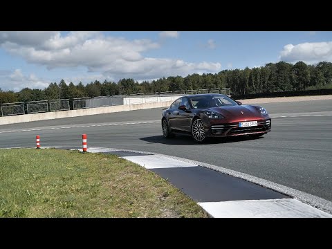 Porsche Panamera Turbo S 2020