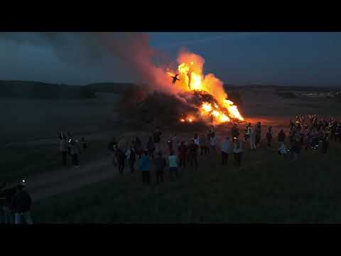 Heimat - Maibaumaufstellen & Hexenfeuer 4K HDR HLG