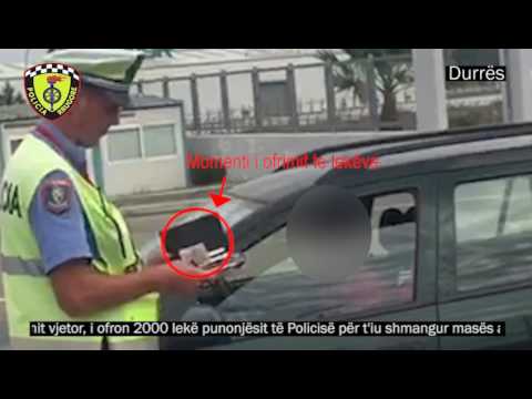 I ofroi ryshfet policit, arrestohet drejtuesi - Top Channel Albania - News - Lajme