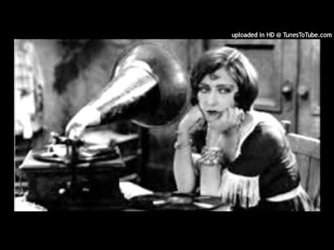 Today's Tango Is... La Cumparsita - Orquesta Típica Brunswick 18-11-1931