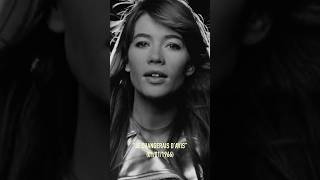 « Je changerais d’avis », interprétée par #françoisehardy dans l’émission Tilt Magazine.