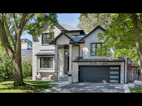 52 Ashmount Crescent, Toronto, Ontario