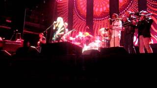 Tedeschi Trucks Band: &quot;Rollin` and Tumblin`&quot;