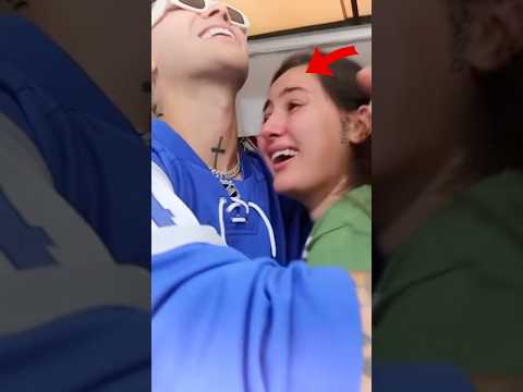 HOW JUAN VS JUANITO WORKS WITH THEIR FANS😂❤️ | #shorts #juandediospantoja #kimberlyloaiza