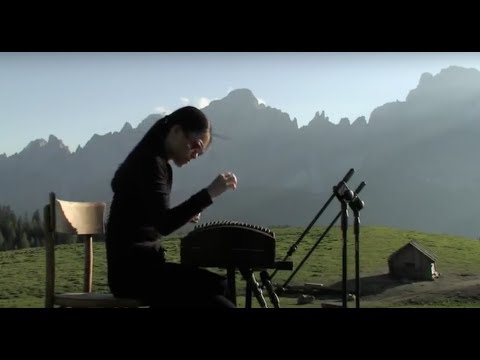 Wu Fei playing guzheng on the Alpine Mountain