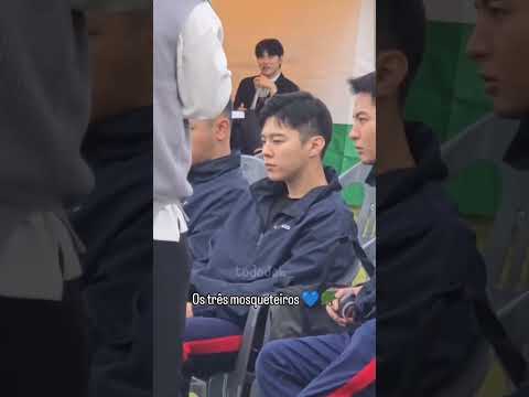 Woojin, Wooseok e Lee Minwook, estou amando a amizade deles 💙 #kimwoojin #kpop #militaryband