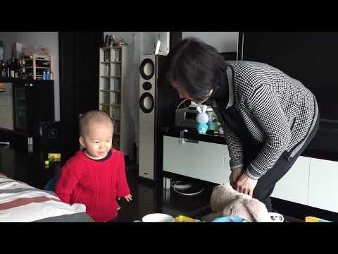 Squeaky Chair With Grandma (31st March 2017)