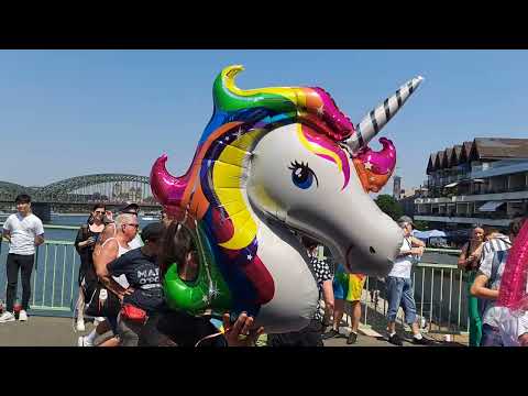 CSD Cologne Pride 2023 - Happy people on the Deutzer bridge!