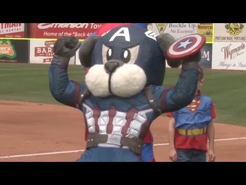 Slugger the Sea Dog - 2017 Highlights