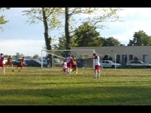 Gol w meczu Lzs Nowy Dwór-Lzs Steblów !