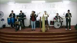 preview picture of video 'La Unción Pentecostal - Por Un Momento En Tu Presencia / Tus Ojos.'