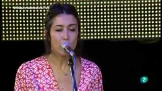 ANNI B. SWEET - TAKE ON ME (Día de la Música 2014)