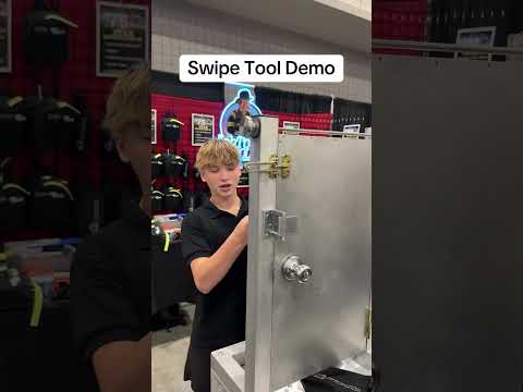 🚨Will from Job Town Tools showing how to use a Firefighter Swipe Tool🚨 #firefighter #firefighters