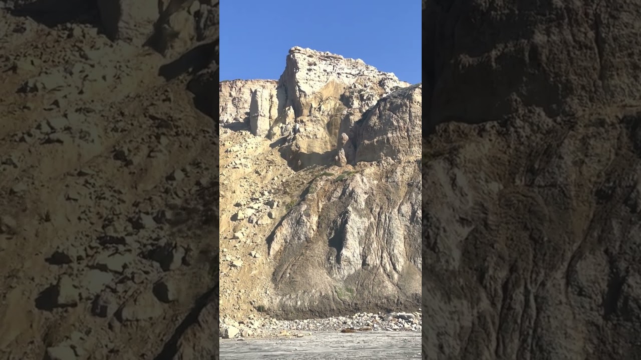 Torrey Pines landslide, ends with a boom