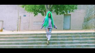 La Pelopony-I want your love