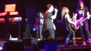 Avril Lavigne - Pumped Up Kicks (The Black Star Tour LIVE in Malaysia 2012)