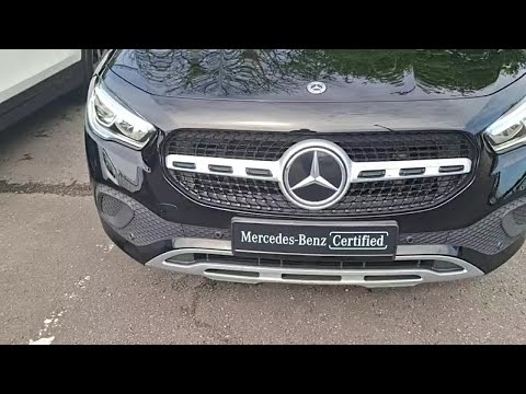 Mercedes-Benz GLA GLA180 Auto Progressive *ONE OWN - Image 2