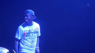 Lotto Savage Performing "Trapped It Out" Live with Travis Scott At Rihanna's ANTI Tour In ATL