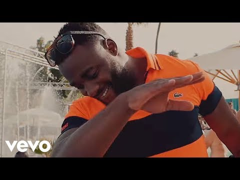 Gradur - La mala (Clip Officiel) ft. Soprano