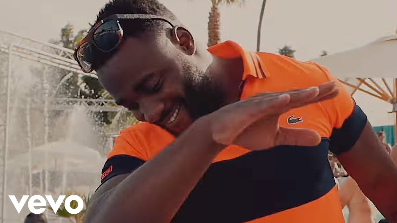 Gradur ft. Soprano — La mala