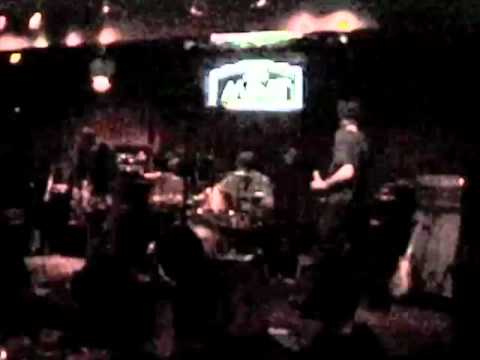 Gloritone - Die to Make a Dent - Live at the Mint