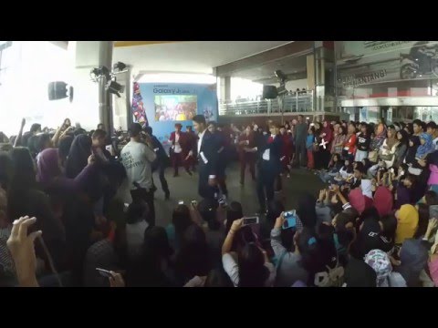 160102 SEVENTEEN - ROCK + MANSAE (remix) Cover by SEVENTEAM, at Samsung Hits Festival - BTM