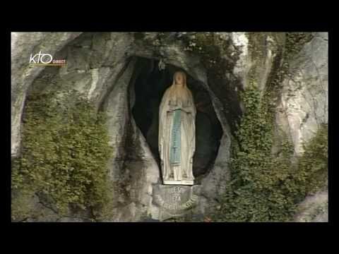 Chapelet à Lourdes