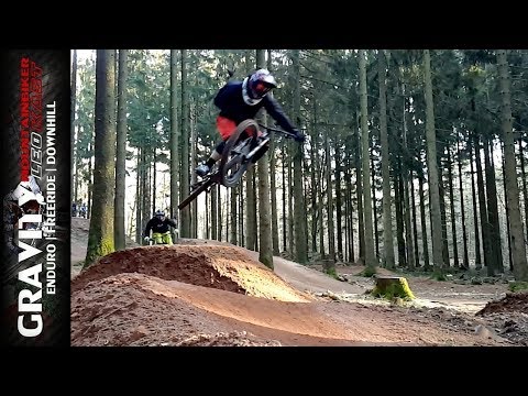 Erstes Mal mit dem Specialized Stumpjumper im Bikepark | Hanna manipuliert den Trail | Leo Kast #170